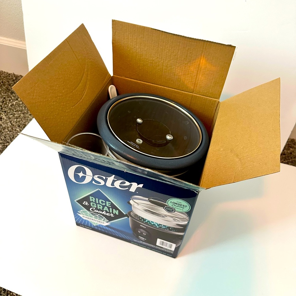 Oster Rice Cooker - Picture 4 of 4